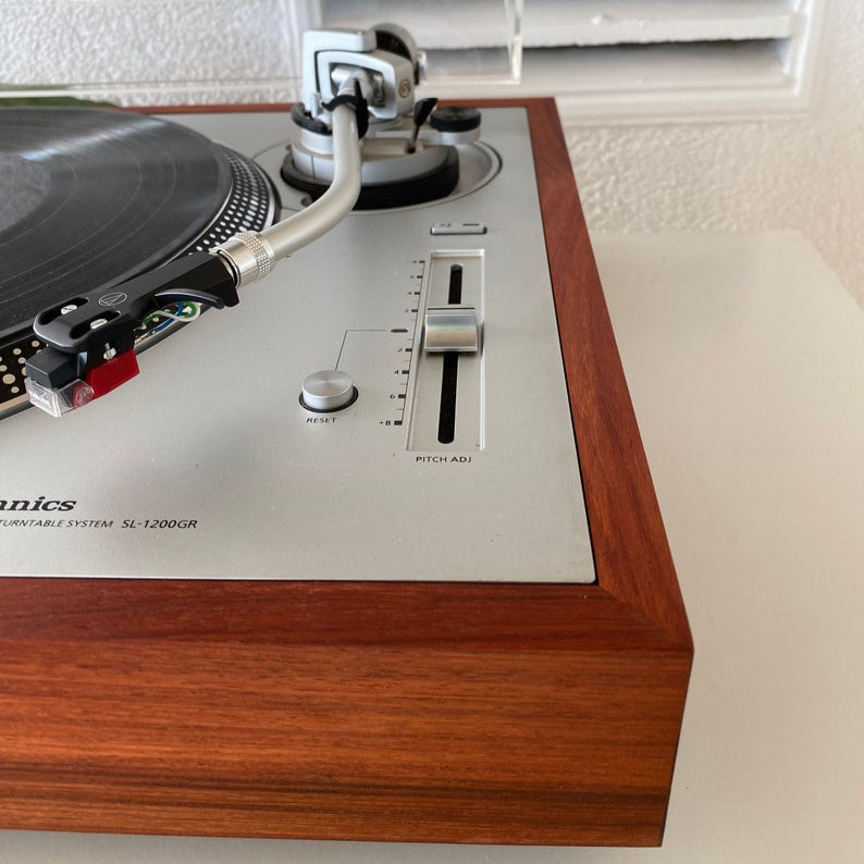 Limited Edition Rosewood Record Player